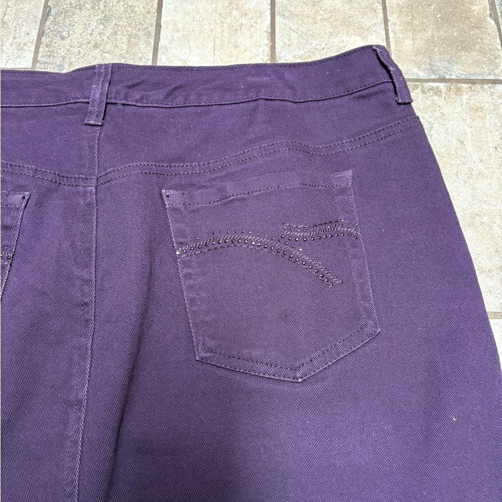 Gloria Vanderbilt - Amanda Purple Skirt with Embellished Pockets - Picture 8 of 9